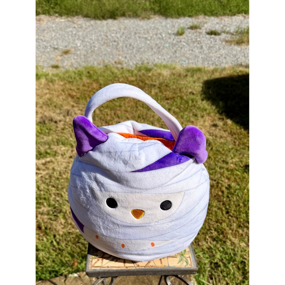 Squishmallows Holly the Mummy Owl Halloween Plush Treat Bucket White Purple